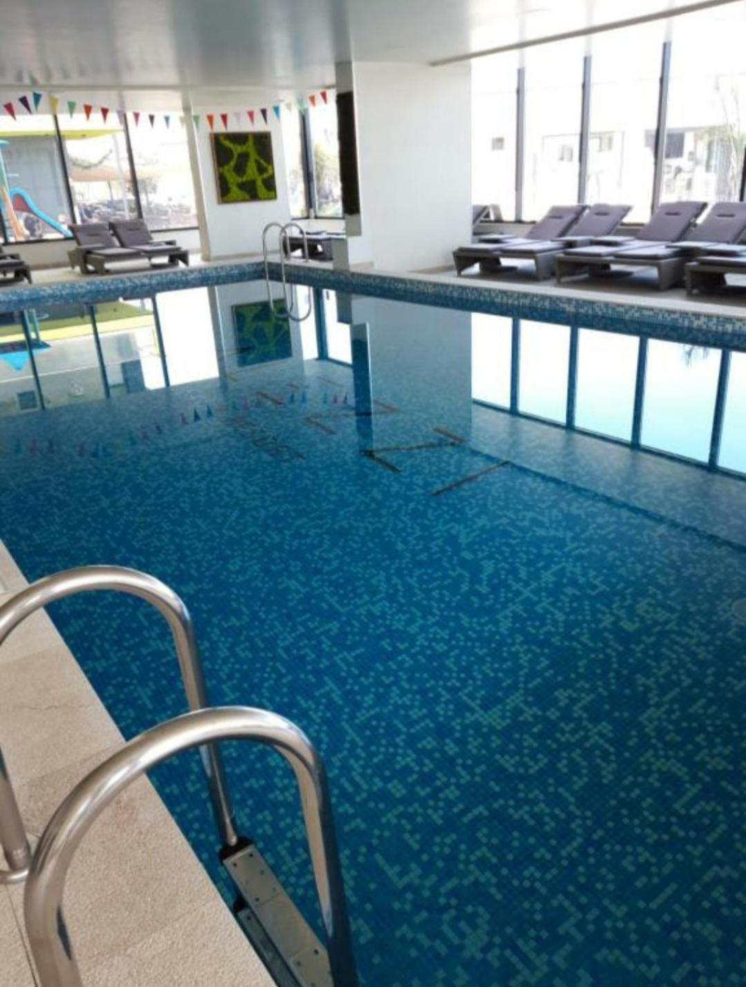 Luxury Suite Alezzi Beach Apartment Piscina Incalzita Sauna Jacuzzi Parking Năvodari Εξωτερικό φωτογραφία